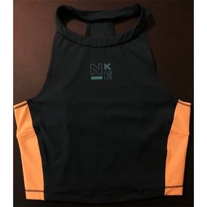 Dri-Fit Nike Cropped Tank